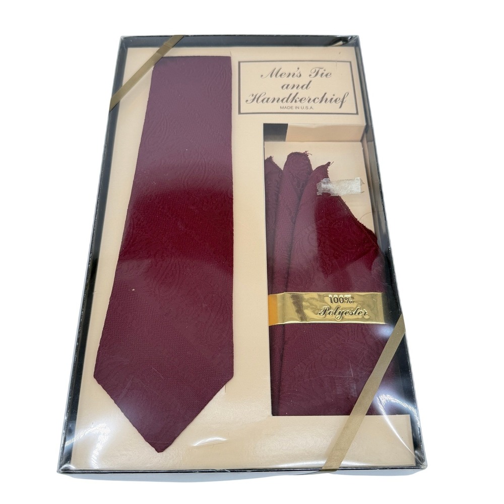 Mens Tie & Handkerchief SET NEW 100% Polyester Made in USA VTG Maroon Embossed